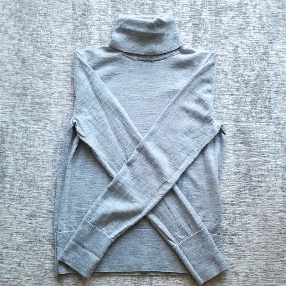 S - Grey Sweater - GAP - Picture 2 of 4